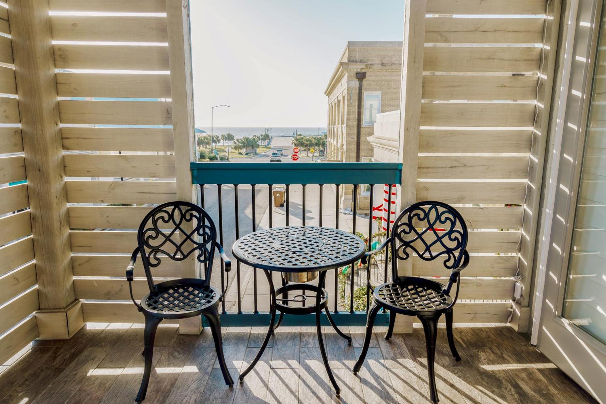 Hotel Whiskey In Pass Christian Exterior foto